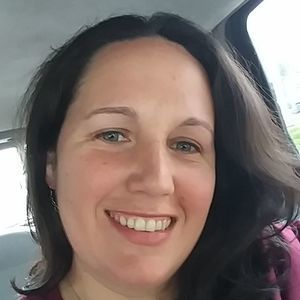 Meet your Posher, Caitlin
